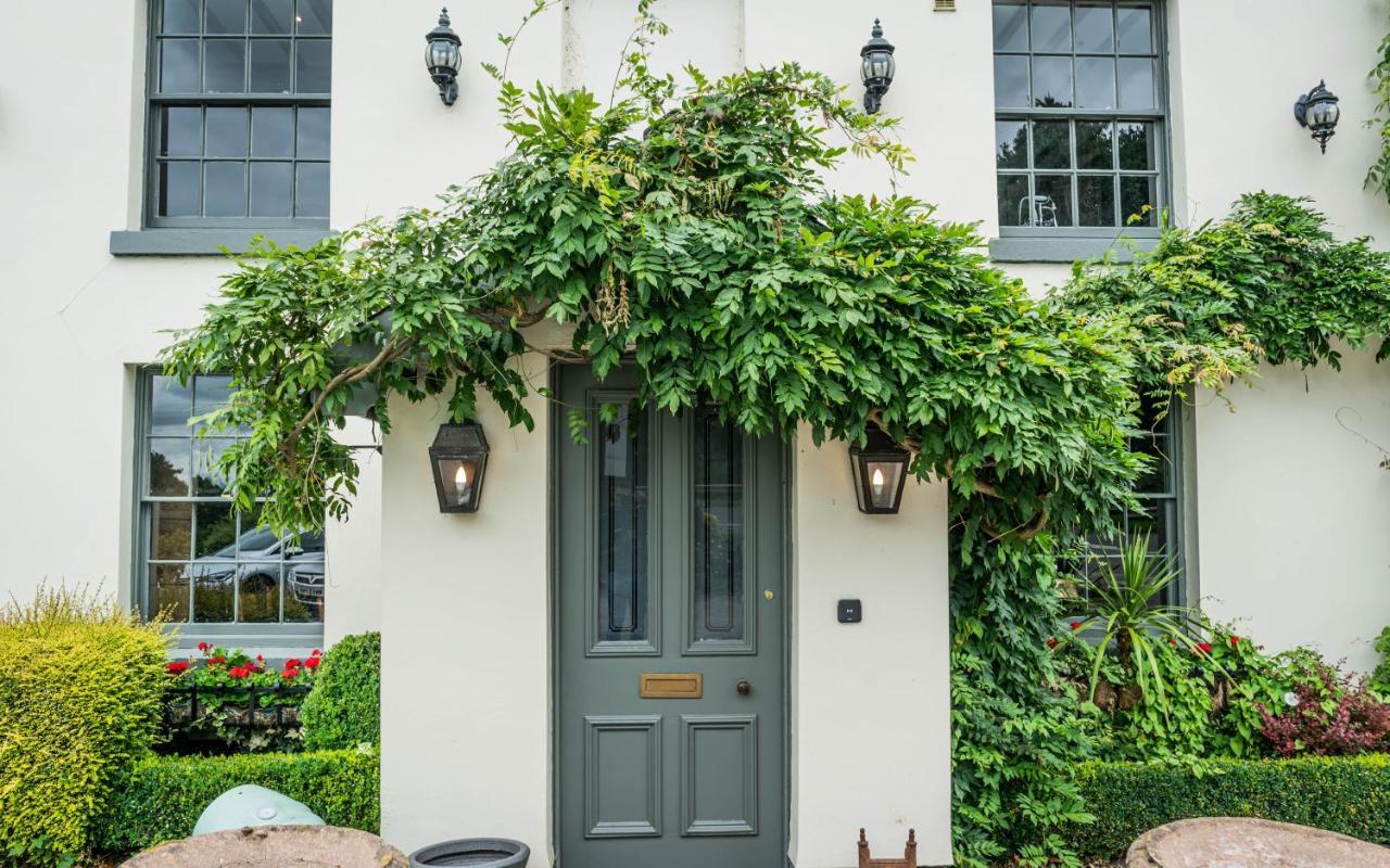 The Vicarage Holmes Chapel Exterior foto